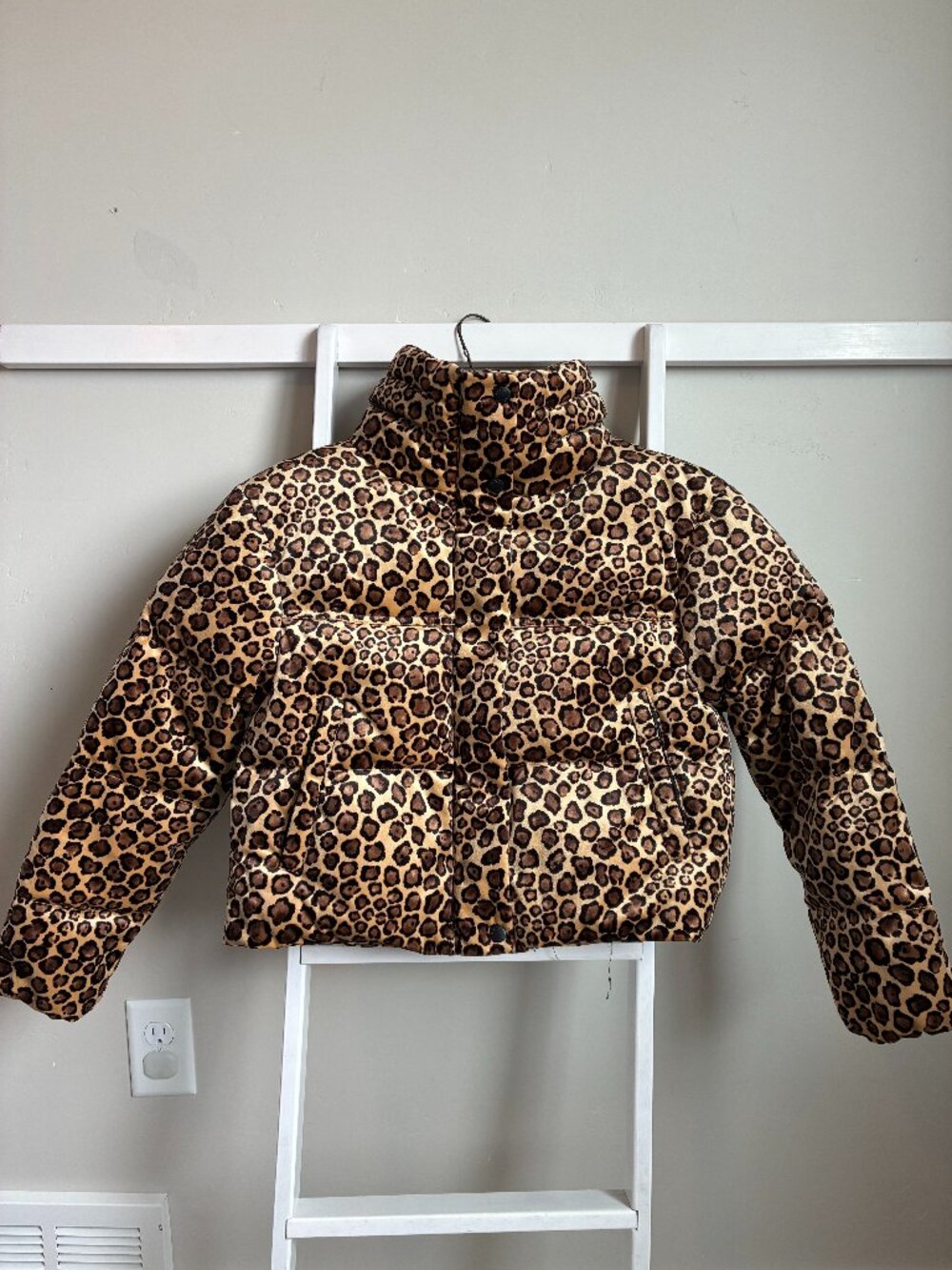 Orolay Leopard Print Short Puffer Down Jacket Winter Coat Women's Small